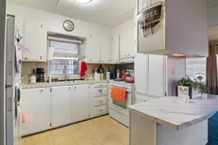 2125 Viking Ln, Modesto, CA 95350 - Photo 11