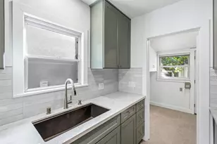 1524 38th St, Sacramento, CA 95816 - Photo 21