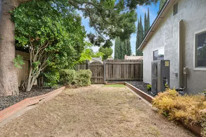 8341 Caribbean Way, Sacramento, CA 95826 - Photo 31