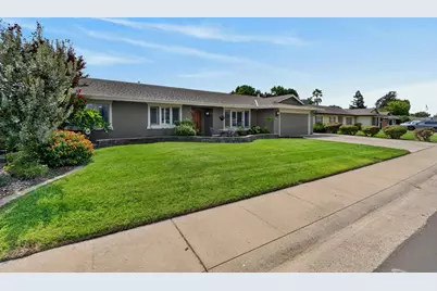8733 Elk Ridge Way, Elk Grove, CA 95624 - Photo 3
