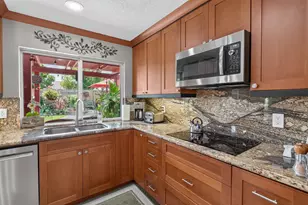 8733 Elk Ridge Way, Elk Grove, CA 95624 - Photo 21