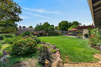 8733 Elk Ridge Way, Elk Grove, CA 95624 - Photo 57