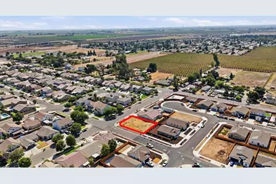 3119 Dinkey Creek Avenue, Merced, CA 95341 - Photo 7