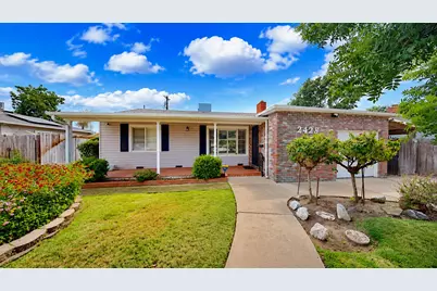 2428 W Mendocino Avenue, Stockton, CA 95204 - Photo 1