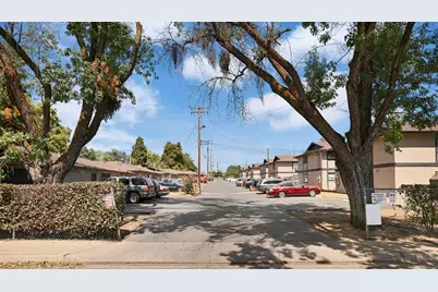 824 Clementa Way, Modesto, CA 95351 - Photo 25