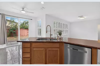 9660 Sea Cliff Way, Elk Grove, CA 95758 - Photo 27