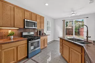 9660 Sea Cliff Way, Elk Grove, CA 95758 - Photo 23