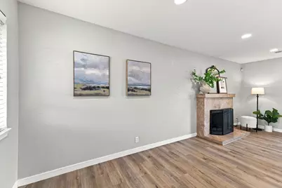 10259 Croydon Way, Rancho Cordova, CA 95670 - Photo 15