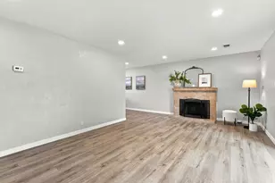 10259 Croydon Way, Rancho Cordova, CA 95670 - Photo 7