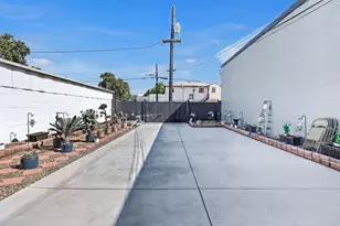 43 W Main St, Merced, CA 95340 - Photo 23