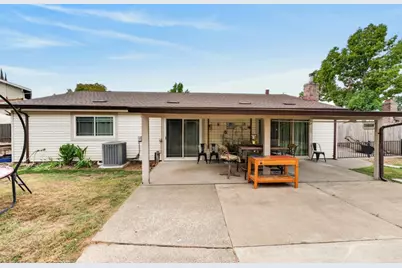 8439 McCrone Court, Citrus Heights, CA 95610 - Photo 39
