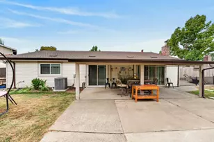 8439 McCrone Ct, Citrus Heights, CA 95610 - Photo 39
