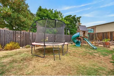 8439 McCrone Court, Citrus Heights, CA 95610 - Photo 47