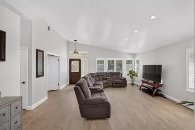 9144 Old Creek Drive, Elk Grove, CA 95758 - Photo 23