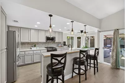 9144 Old Creek Drive, Elk Grove, CA 95758 - Photo 15