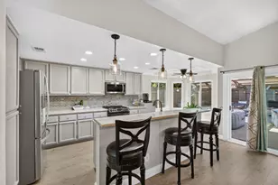 9144 Old Creek Dr, Elk Grove, CA 95758 - Photo 15