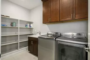 1581 Osborn Dr, Woodland, CA 95776 - Photo 23