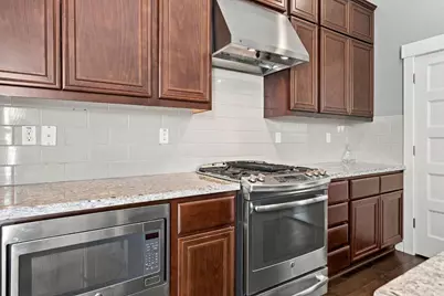 3717 Crocker Drive, Sacramento, CA 95818 - Photo 23