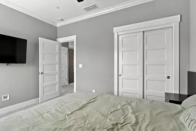 3717 Crocker Drive, Sacramento, CA 95818 - Photo 33