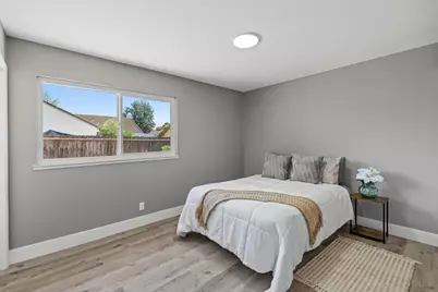 2212 Chambord Drive, Stockton, CA 95210 - Photo 13