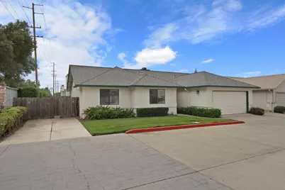 773 E Century Place, Lodi, CA 95240 - Photo 3