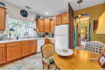 7649 Northland Drive, Sacramento, CA 95831 - Photo 15