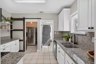 1713 Burnett Way, Sacramento, CA 95818 - Photo 15