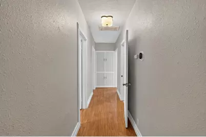 1713 Burnett Way, Sacramento, CA 95818 - Photo 27