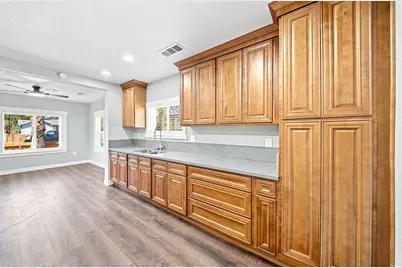 325 Ash Street, Modesto, CA 95351 - Photo 9