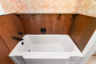 110 E B Street, Oakdale, CA 95361 - Photo 35