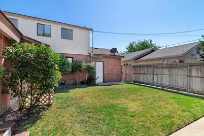 110 E B Street, Oakdale, CA 95361 - Photo 43