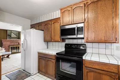 110 E B Street, Oakdale, CA 95361 - Photo 19