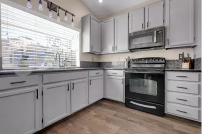 102 Henry Court, Tracy, CA 95376 - Photo 11