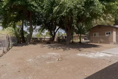 1917 Kenwood Street, Sacramento, CA 95815 - Photo 19