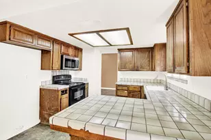 2828 Villarreal Way, Modesto, CA 95354 - Photo 19