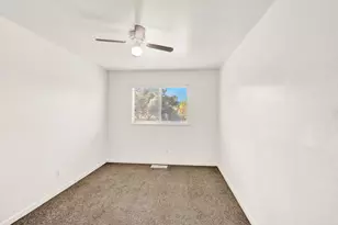 2828 Villarreal Way, Modesto, CA 95354 - Photo 25