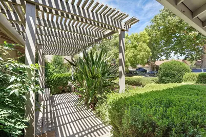 530 Mahogany Lane, Tracy, CA 95376 - Photo 7