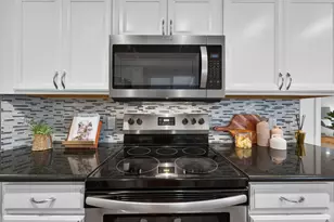 1428 Gladstone Dr, Sacramento, CA 95864 - Photo 5