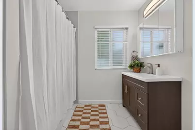 1428 Gladstone Drive, Sacramento, CA 95864 - Photo 21