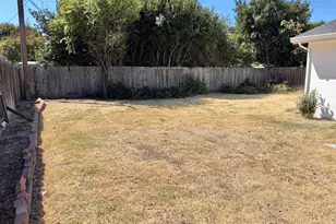2406 W Hammer Ln, Stockton, CA 95209 - Photo 19