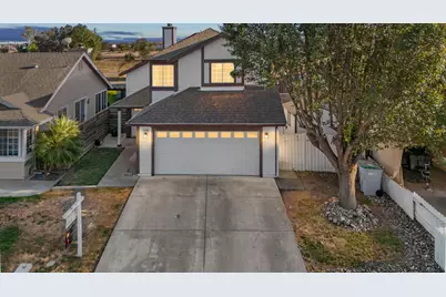 1570 Grass Valley Drive, Woodland, CA 95776 - Photo 5
