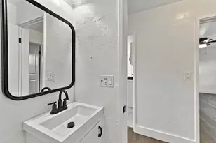 3434 San Carlos Wy, Sacramento, CA 95817 - Photo 17