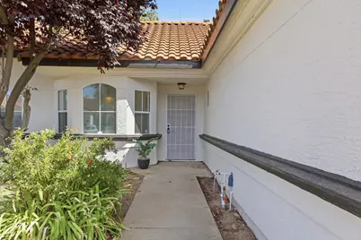 823 Claybury Court, Galt, CA 95632 - Photo 3