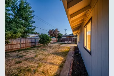 3920 Floral Drive, North Highlands, CA 95660 - Photo 25