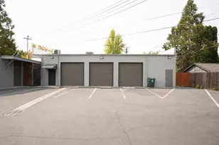 874 57th St, Sacramento, CA 95819 - Photo 9