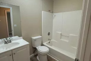 912 S Hinkley Ave, Stockton, CA 95215 - Photo 11