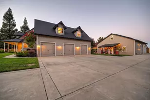 8361 Eva Ln, Roseville, CA 95747 - Photo 7