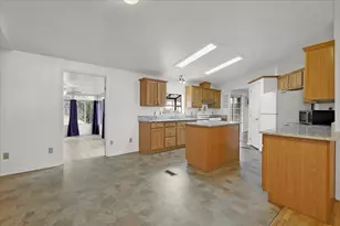 12180 Kimberly Rd, Loma Rica, CA 95901 - Photo 13