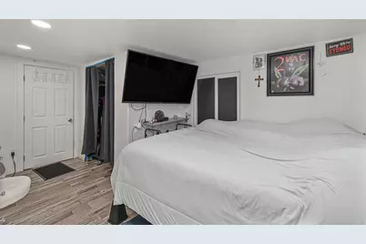 5070 Martin Luther King Jr Boulevard, Sacramento, CA 95820 - Photo 17