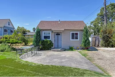 5070 Martin Luther King Jr Boulevard, Sacramento, CA 95820 - Photo 1